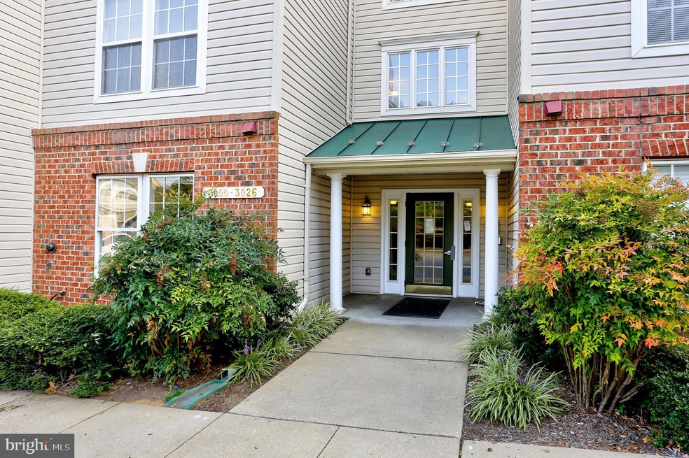 3012 Hunting Ridge Dr, Owings Mills, MD 21117 - photo 1