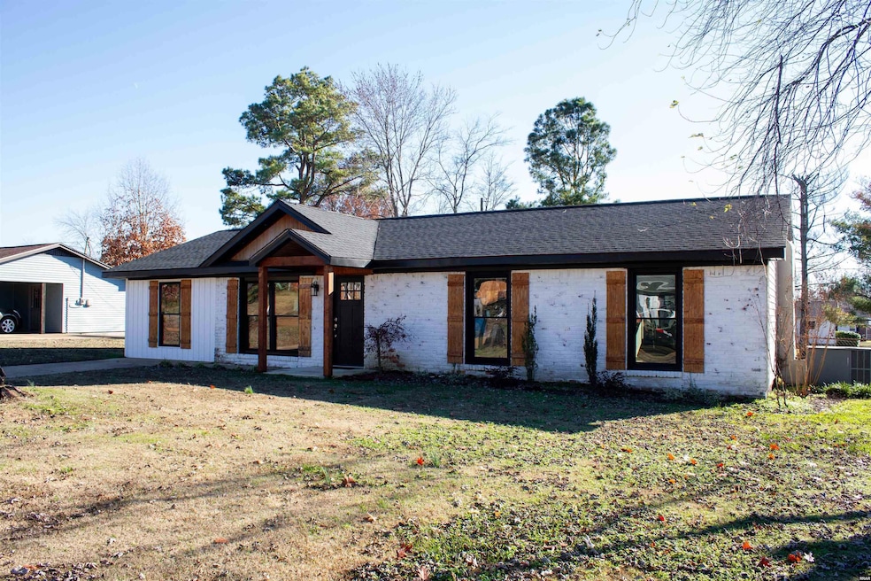 1325 Wind Crest Dr, Union City, TN 38261 - photo 1