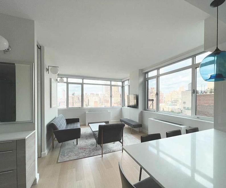 45 W 67th St unit 14B, New York, NY 10023 - photo 1