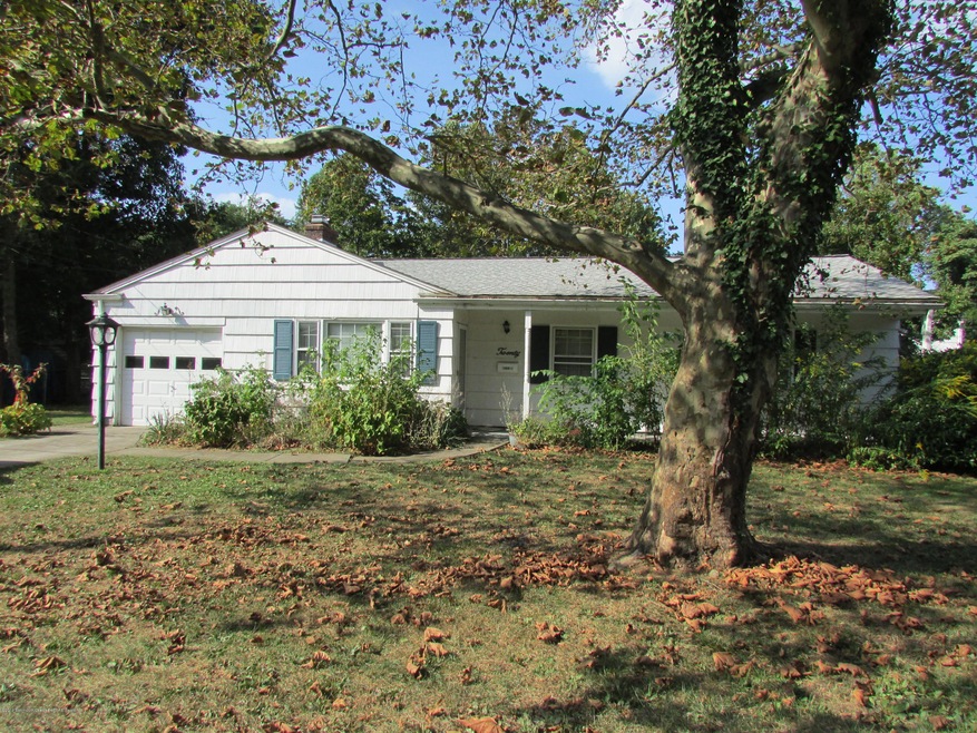 20 Cherry Tree Ln, Middletown, NJ 07748 - photo 1