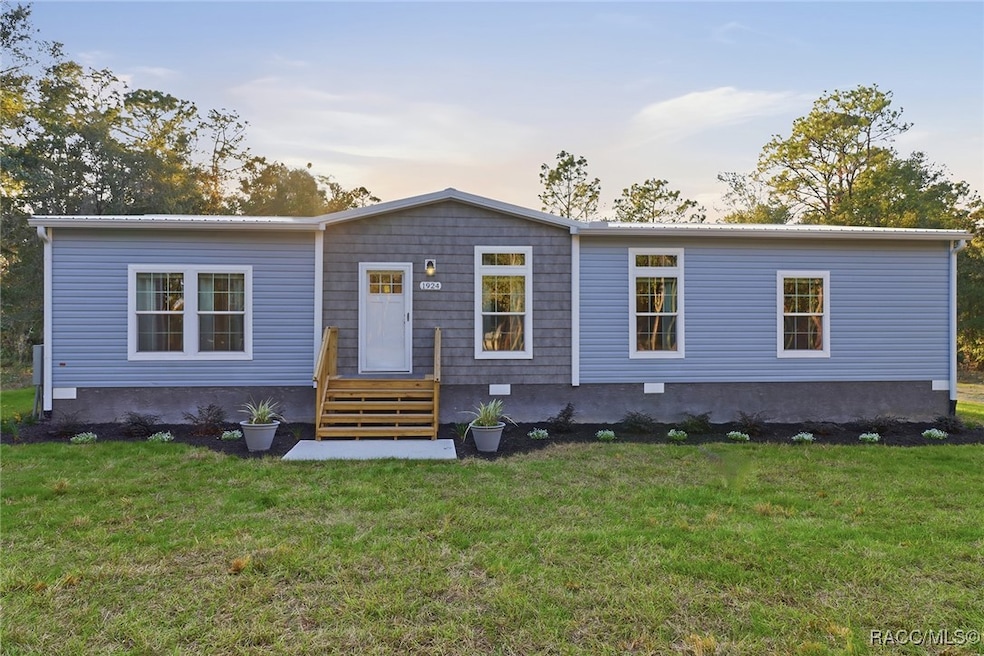 1924 S Iroquois Ave, Homosassa, FL 34448 - photo 1