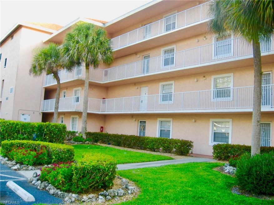 441 Quail Forest Blvd unit 407, Naples, FL 34105 - photo 1