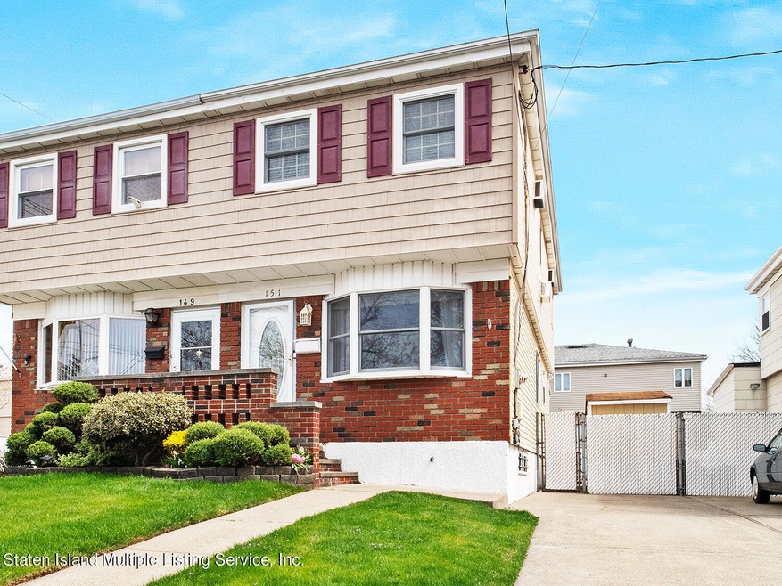 151 Buffalo St, Staten Island, NY 10306 - photo 1