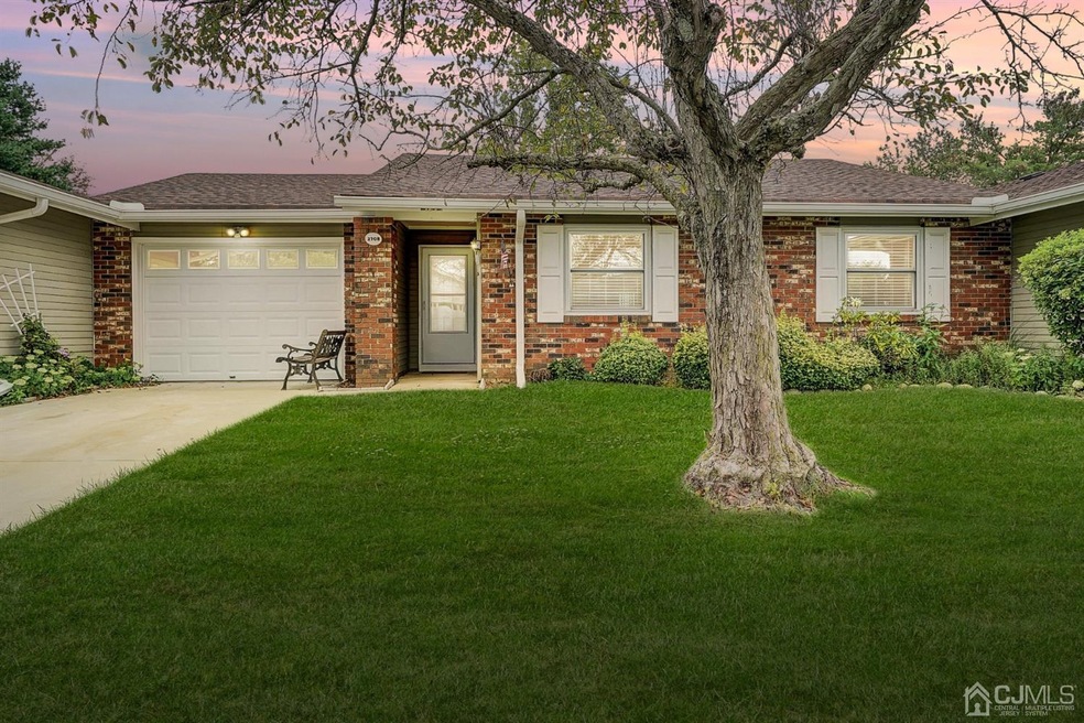 270 Convent Rd unit B, Monroe Township, NJ 08831 - photo 1