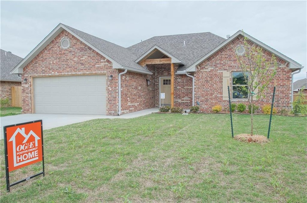 2122 Whispering Pine Blvd, Shawnee, OK 74804 - photo 1