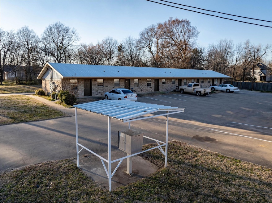 For Sale $900,000