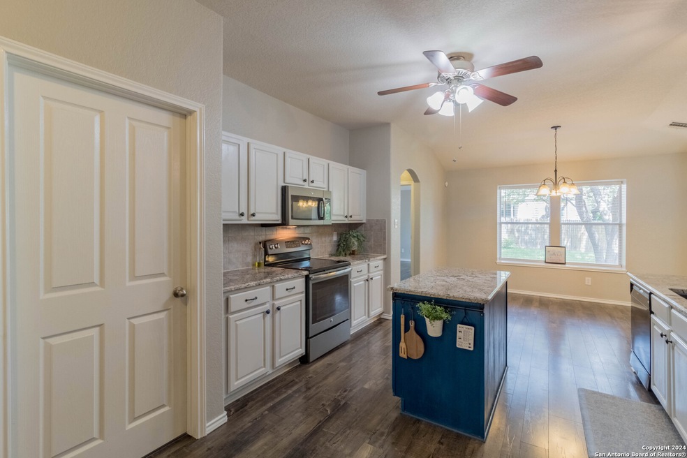 10807 Marot Field, Helotes, TX 78023 - photo 1