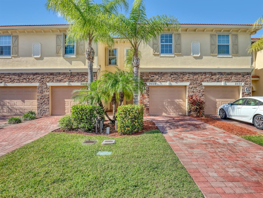 9508 SW Otter Ln, Stuart, FL 34997 - photo 1