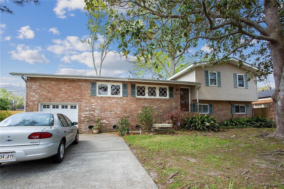 Welcome to 9612 Garden Oak Lane in River Ridge!