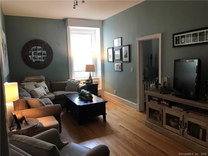 88 Main St unit 7, New Canaan, CT 06840 - photo 1