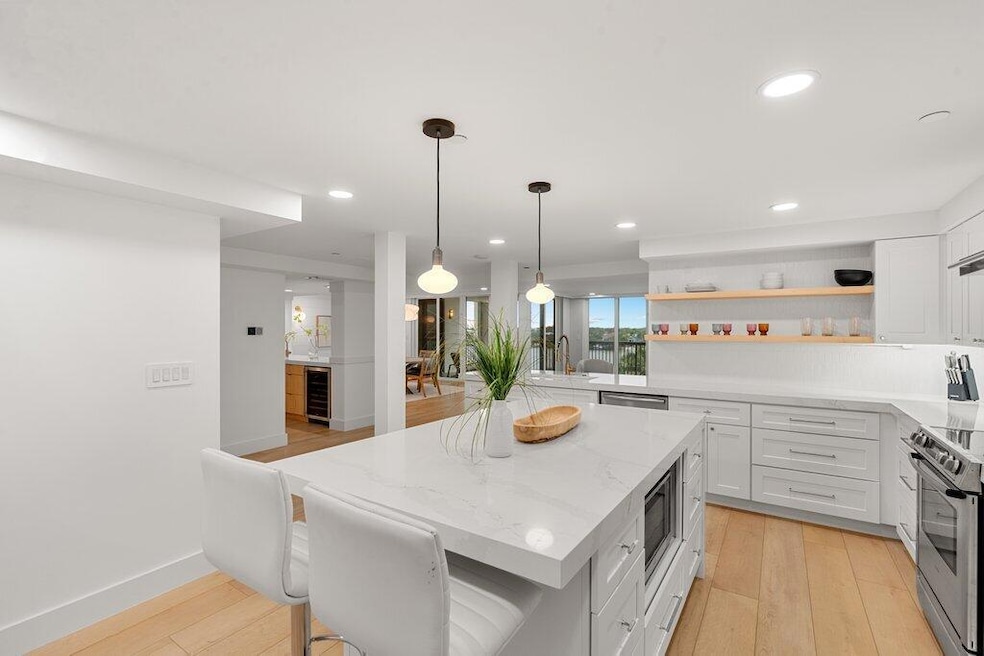 For Sale $3,299,000 • Co-Listing Agent