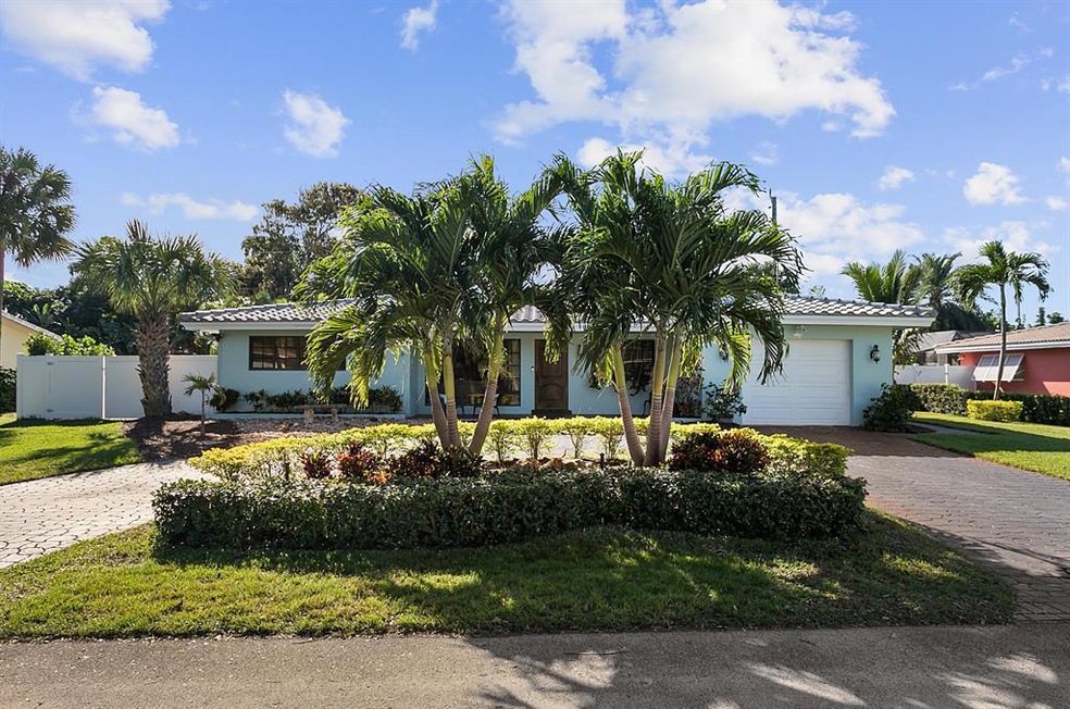 LOVELY CURB APPEAL...