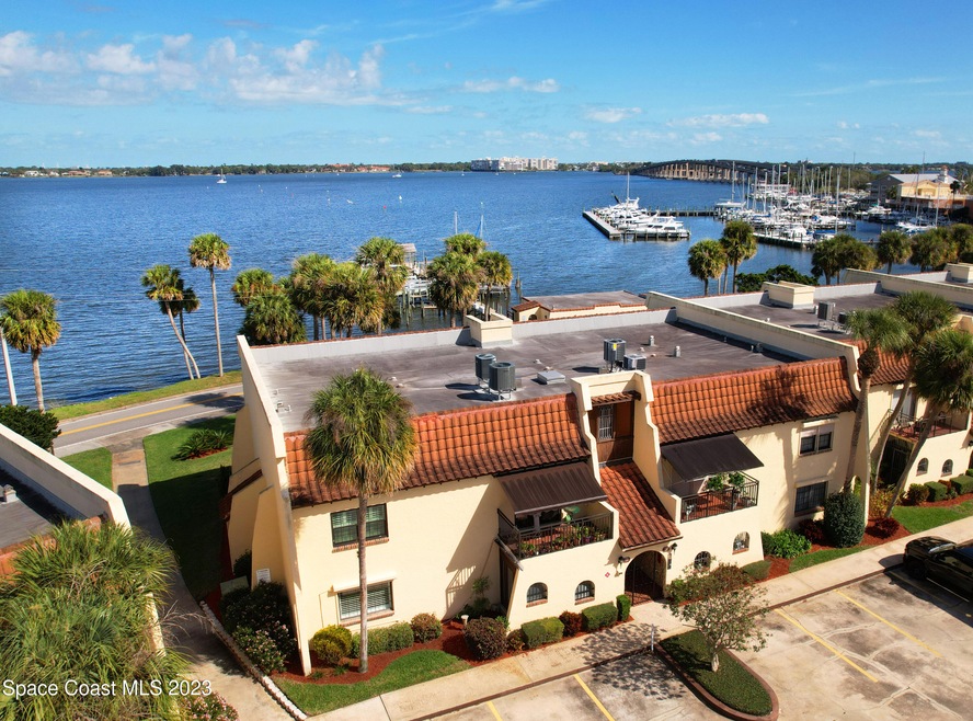 Beautiful Indian River Drive!