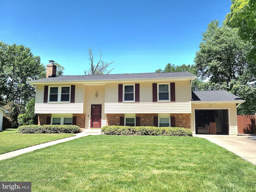 2512 Tabor Ct, Woodbridge, VA 22191 - photo 1