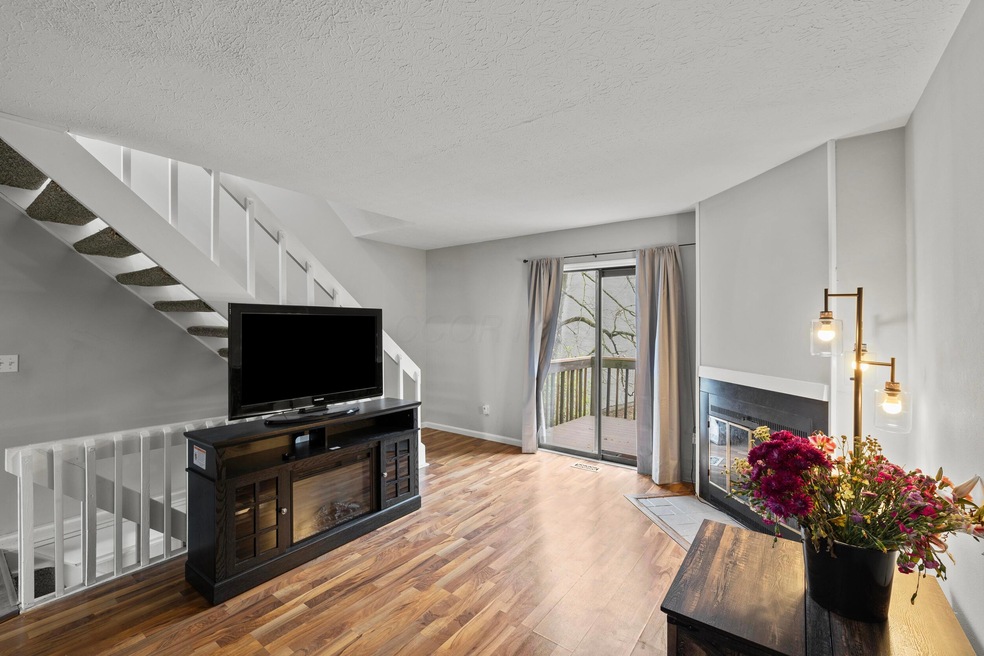 10_great room 03