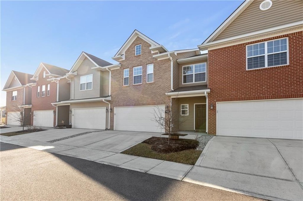 11436 Mossy Ct unit 100, Fishers, IN 46037 - photo 1