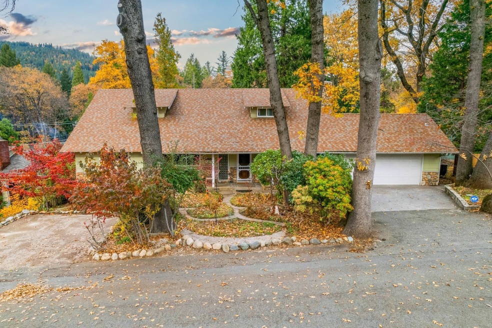 4111 Caldwell Ave, Dunsmuir, CA 96025 - photo 1