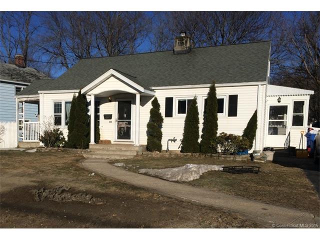 690 Cooke St, Waterbury, CT 06710 - photo 1
