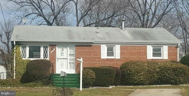 5806 Cheryl Ln, District Heights, MD 20747 - photo 1