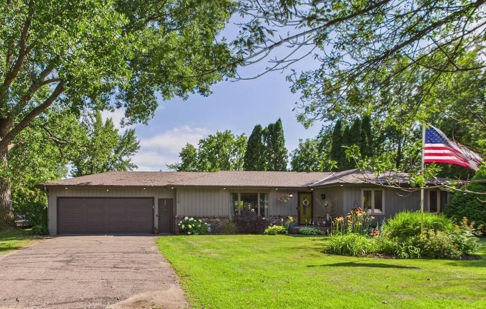 5926 18th St N, Saint Cloud, MN 56303 - photo 1