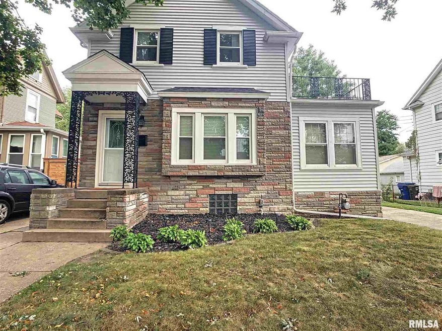 1911 Farnam St, Davenport, IA 52803 - photo 1