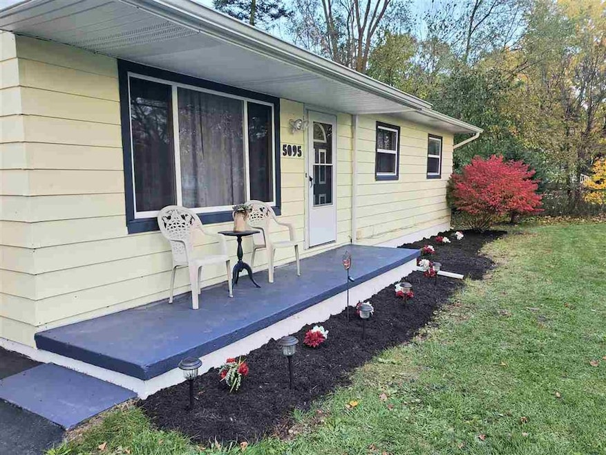 5095 E Carpenter Rd, Flint, MI 48506 - photo 1