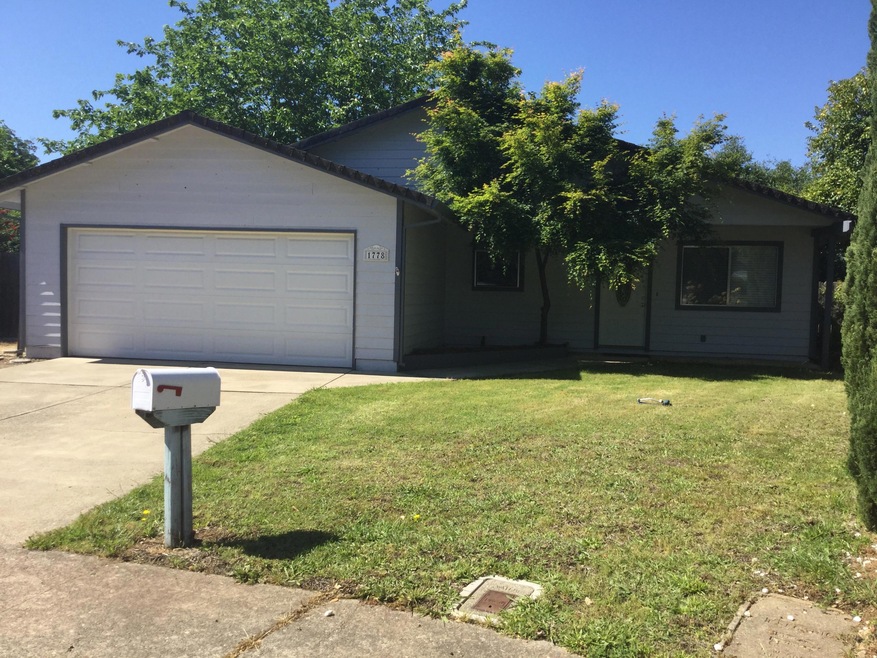 1778 Hawthorne Ct, Redding, CA 96002 - photo 1