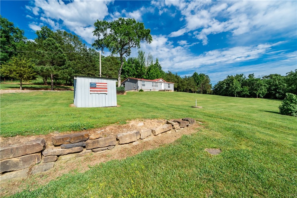 16208 Hazel Valley Rd, Fayetteville, AR 72701 - photo 1