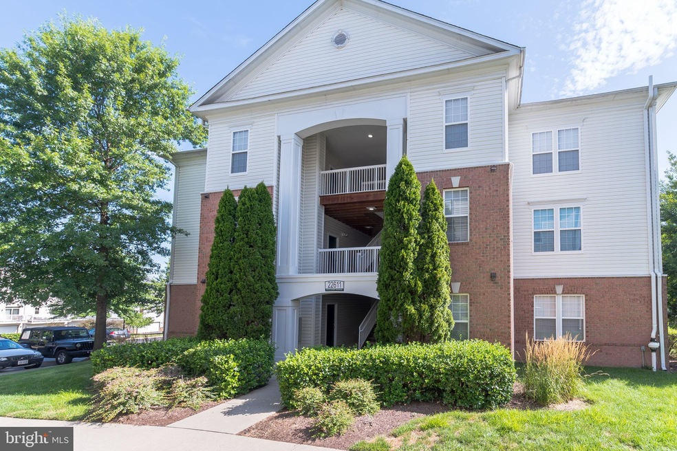 22611 Blue Elder Terrace unit 202, Ashburn, VA 20148 - photo 1
