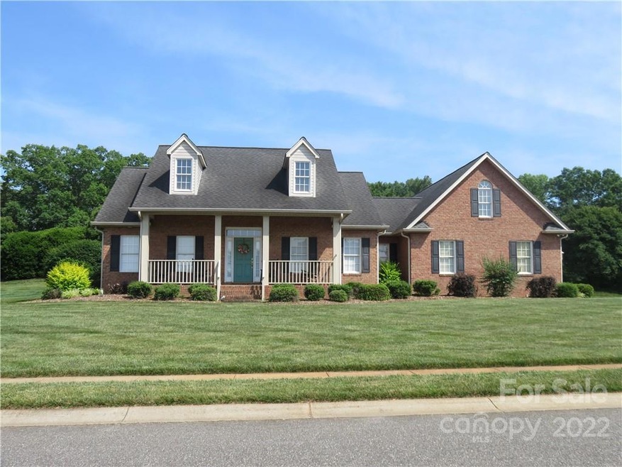 705 Cedar Hill Dr, Shelby, NC 28152 - photo 1