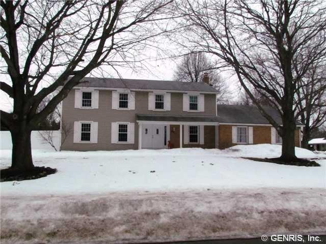 Exterior Front. Welcome to 205 Viennawood Dr, loca