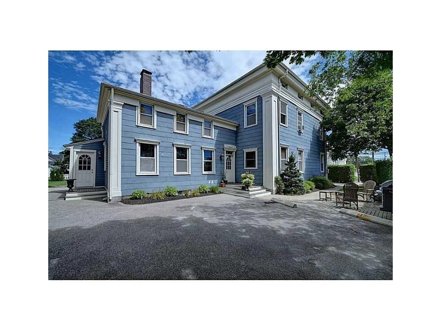 17 West St unit 3, Westerly, RI 02891 - photo 1