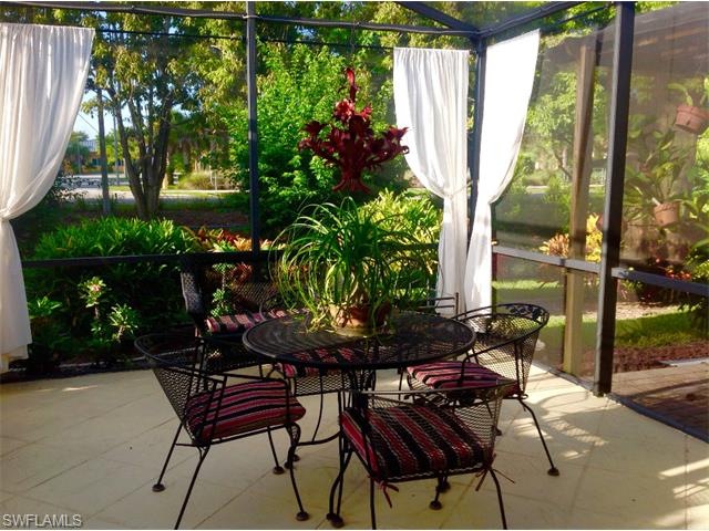 Dining on the Lanai