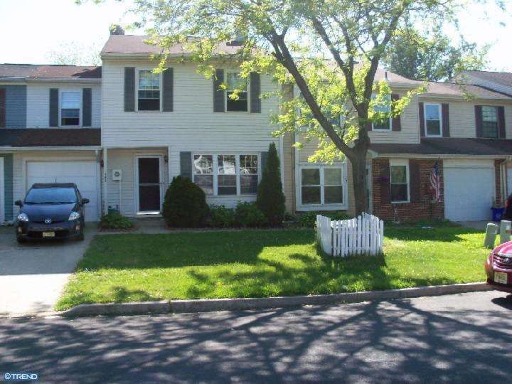 202 Lafayette Dr, Swedesboro, NJ 08085 - photo 1