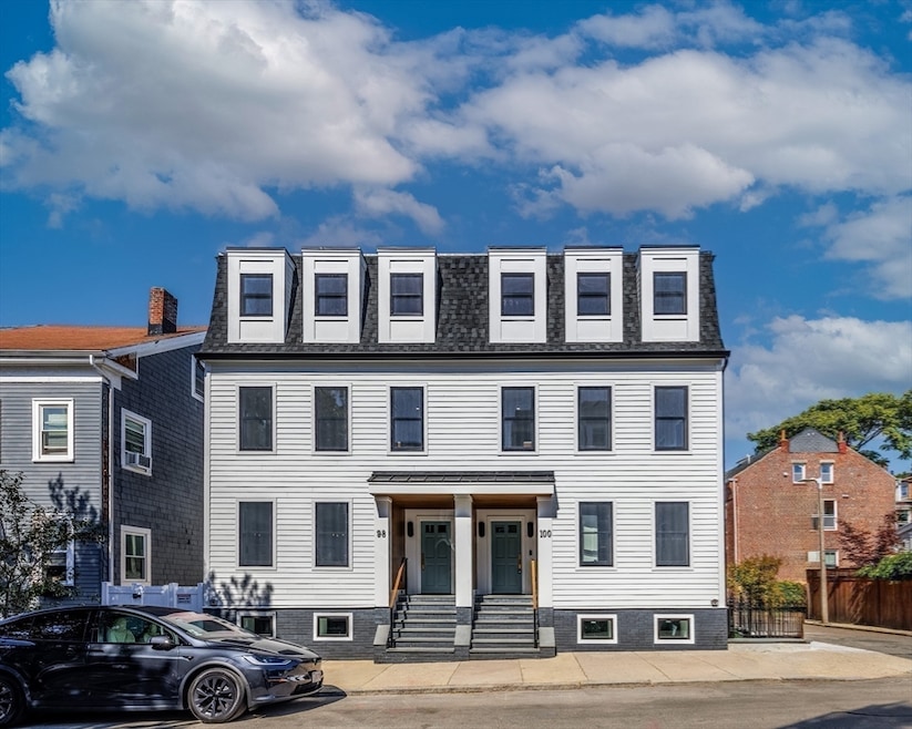 Sold $2,500,000 • Co-Listing Agent