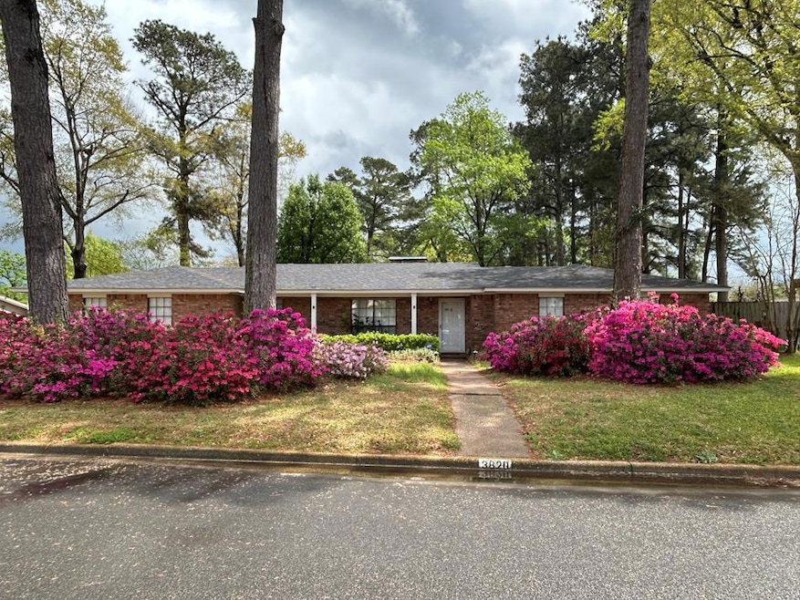 3820 Sir Gawain Dr, Nacogdoches, TX 75965 - photo 1