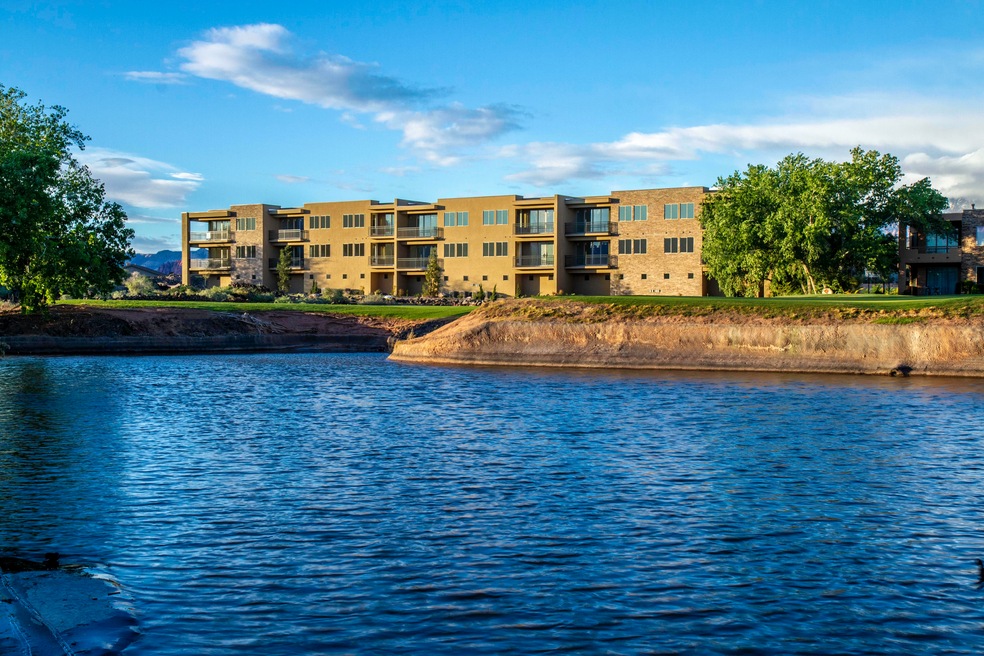 Sienna Park #B - Exterior 01