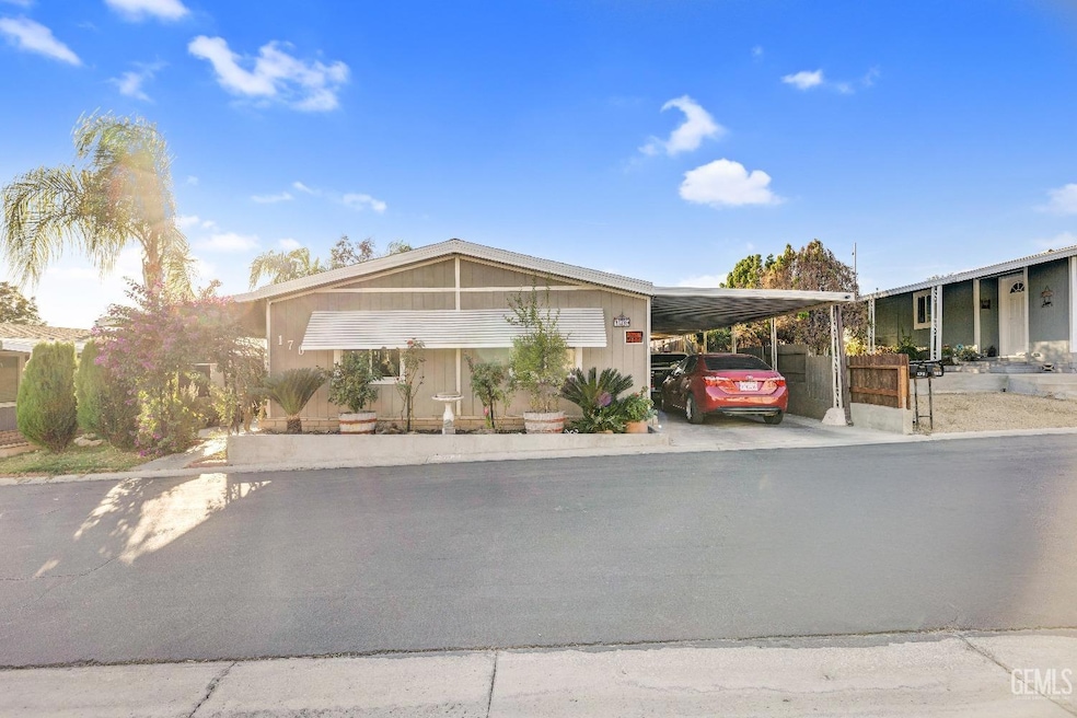 8536 Kern Canyon Rd unit 170, Bakersfield, CA 93306 - photo 1