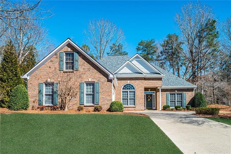Prepare to fall in love with this adorable ranch l
