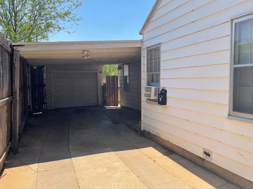 2411 22nd St unit B, Lubbock, TX 79411 - photo 1