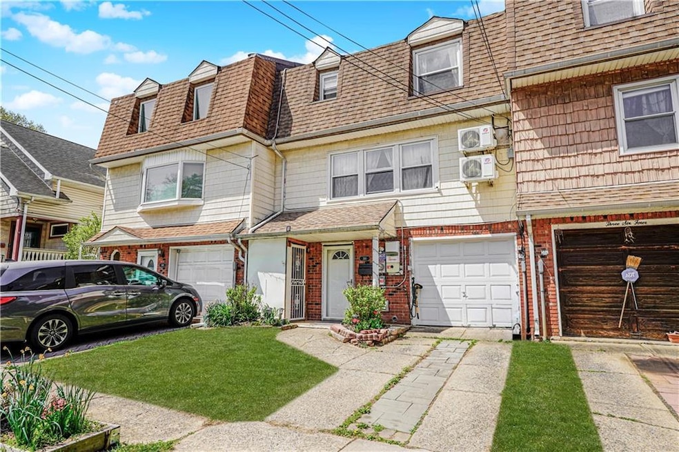 Sold $638,000 • Co-Listing Agent