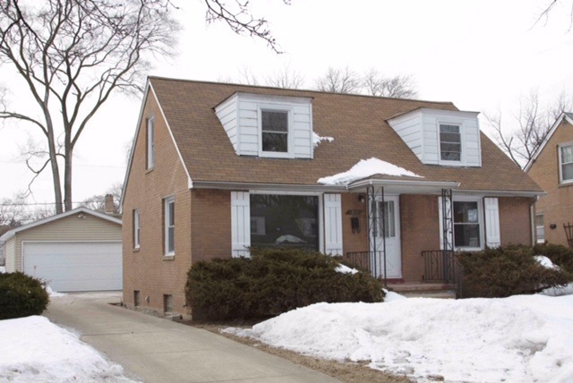 1032 Leith Ave, Waukegan, IL 60085 - photo 1