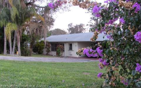 258 Lake Pearl Dr, Lake Placid, FL 33852 - photo 1