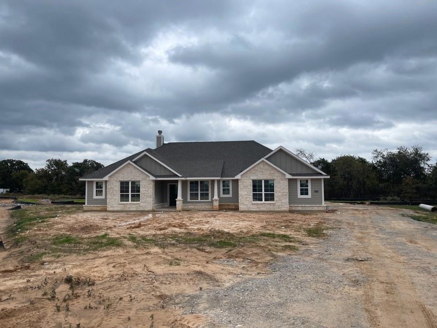 1039 Northern Oaks Ct, Springtown, TX 76082 - photo 1