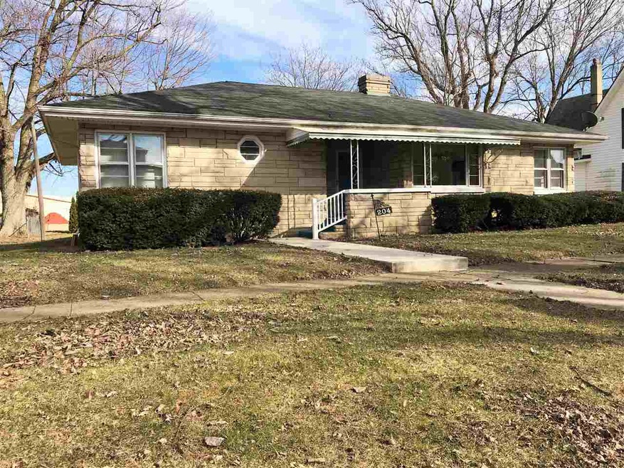 204 N Washington St, Converse, IN 46919 - photo 1