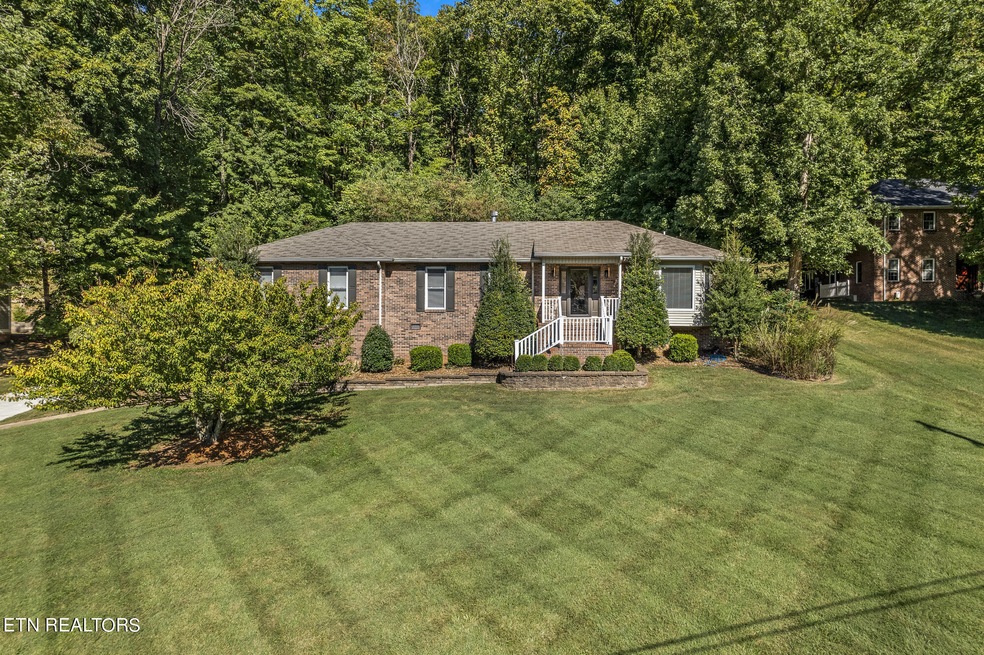 1410 N Plantation Dr, Cookeville, TN 38506 - photo 1