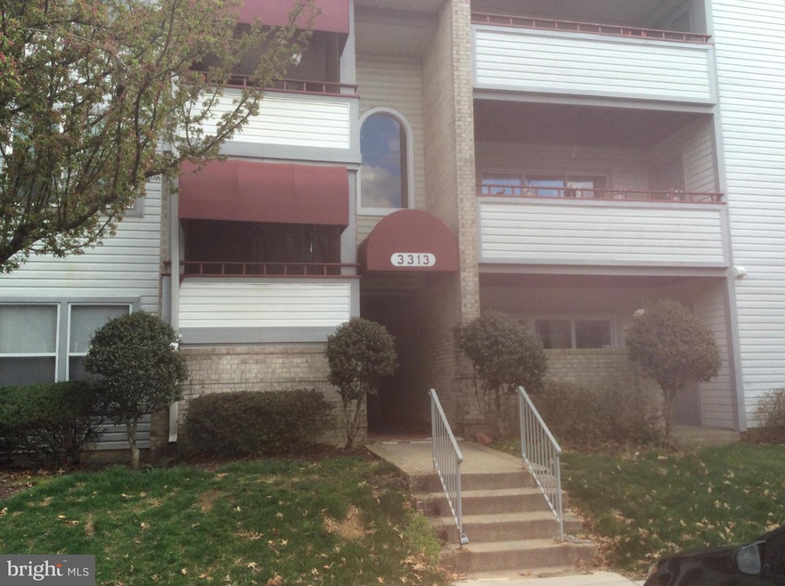 3313 Sir Thomas Dr unit 31, Silver Spring, MD 20904 - photo 1