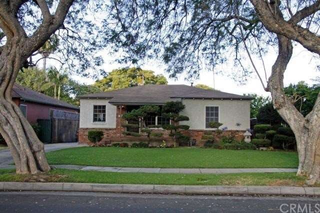 Charming home with guest house in trendy West LA