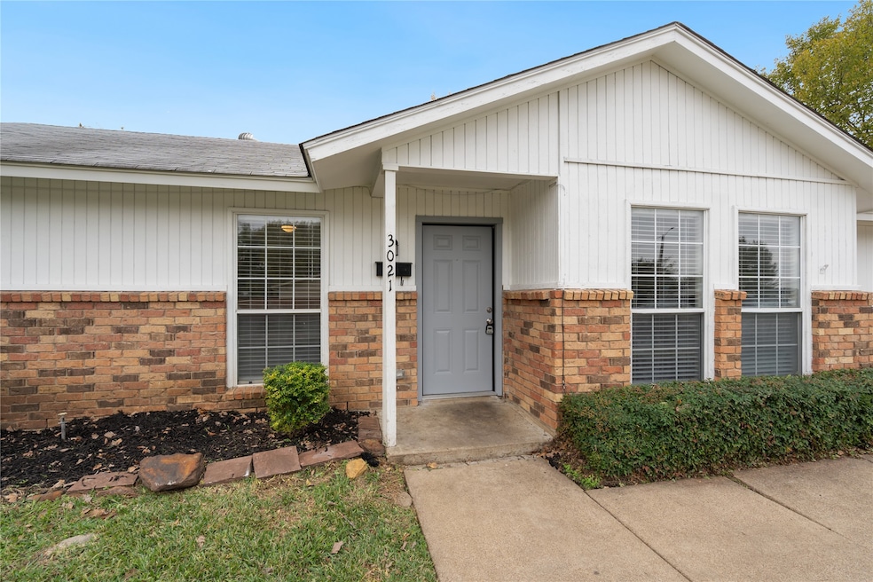 3021 Dupree St, Irving, TX 75062 - photo 1