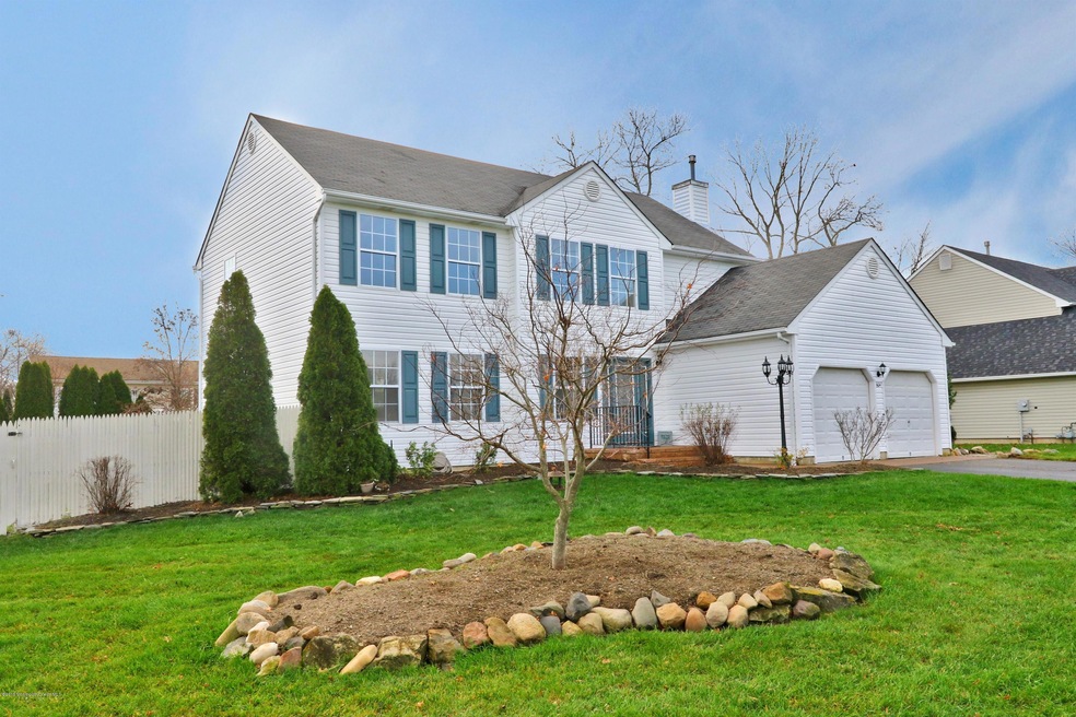 604 Loxley Dr, Toms River, NJ 08753 - photo 1